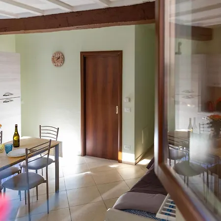 Apartman Al Borgo Di Cristina&stefano Oltretorrente Universita', Ospedale Maggiore *