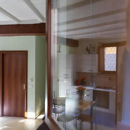 Al Borgo Di Cristina&stefano Oltretorrente Universita', Ospedale Maggiore Διαμέρισμα